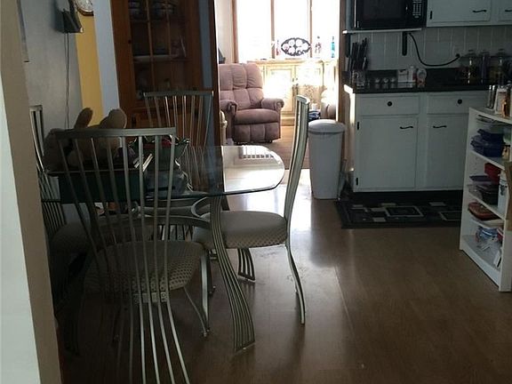 5th image of 409 Roncroff Dr