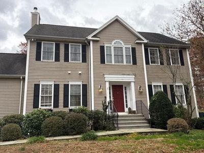 4 Abbey Ln, Newtown, CT, 06470