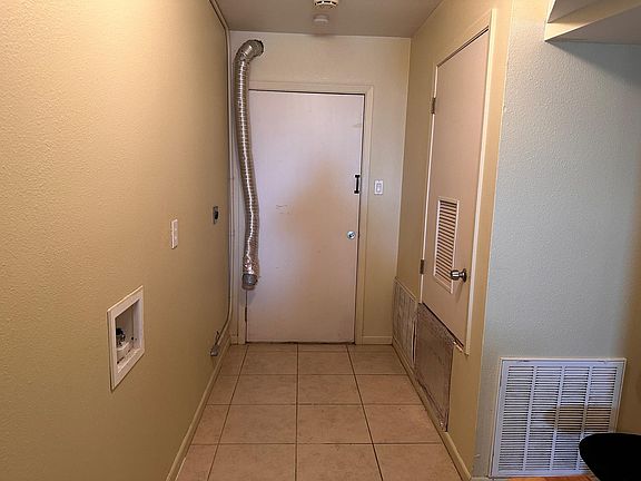 2nd image of 19306 Strauss