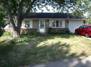308 Dunbar Ct, Streamwood, IL