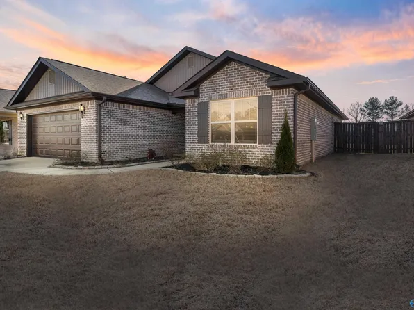 104 Barlow Way, Owens X Rds, AL 35763