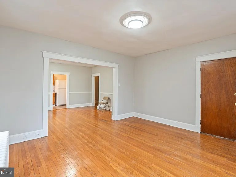 639 Plymouth Rd — Photo 16