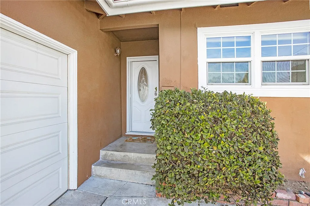 3 bed, 1598 sqft, $4,500 — Photo 2