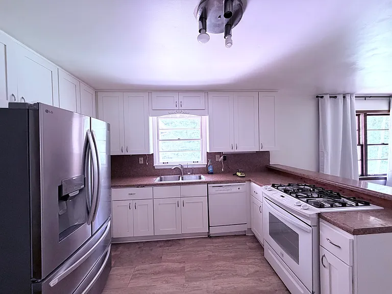 1158 Arborvista Dr NE — Photo 18