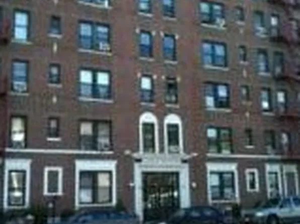 2234 Ocean Avenue image 1 of 8