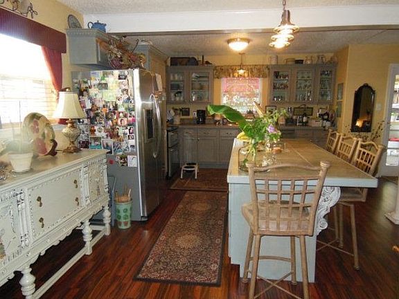 5th image of 2617 Beluche Dr