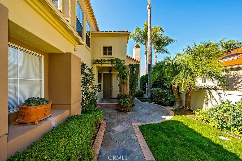 3 bed, 1869 sqft, $5,500 — Photo 2
