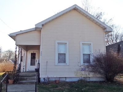 208 S 10th St, Vincennes, IN, 47591