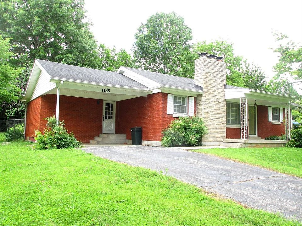 1st image of 1135 E Lakeshore Dr
