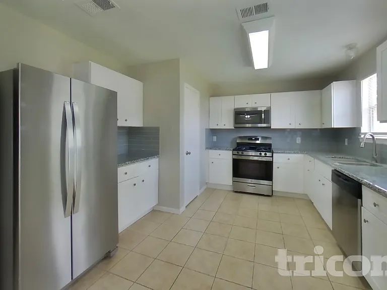 7310 Gettysburg Dr — Photo 4