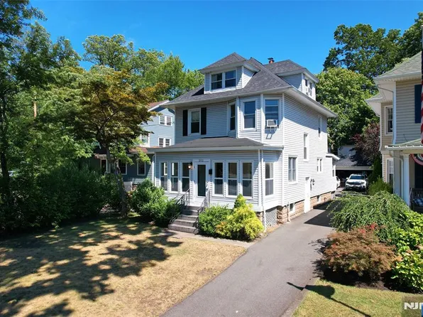 253 Edwards St, Ridgewood, NJ 07450