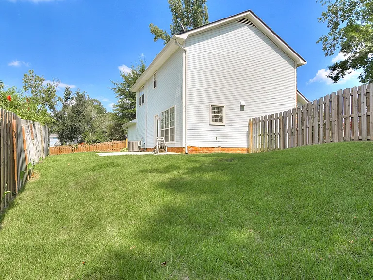321 Timberidge Dr — Photo 6