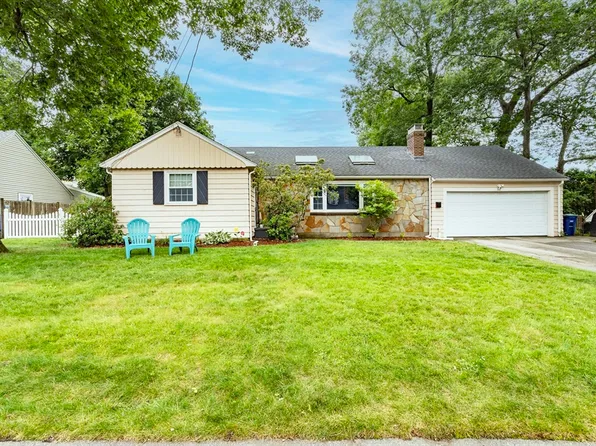 57 Plymouth Ave, Braintree, MA 02184