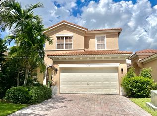 3725 NE 10th St, Homestead, FL 33033