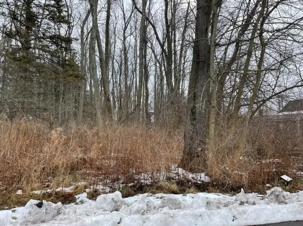 16 2nd St, Hilton, NY 14468