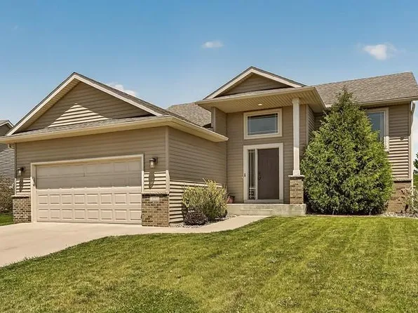 4553 Arctic Fox Rd NW, Rochester, MN 55901