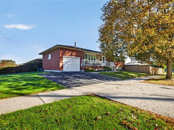 723 Greenhill Ave, Hamilton, ON L8K 5G2