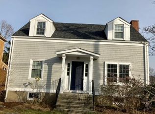 121 Bungalow Ave, Fairfield, CT 06824