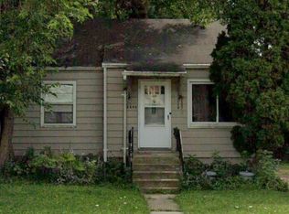 2609 Commercial Ave, Madison, WI 53704