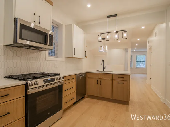 3720 N Racine Ave #1, Chicago, IL 60613