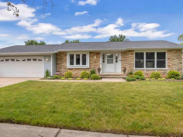 908 Meadow Ln, Fond Du Lac, WI 54935