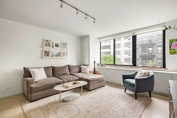 Rented by Compass | media 2