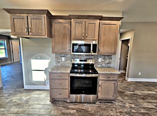 709 Iron Wood Dr, Hartselle, AL 35640