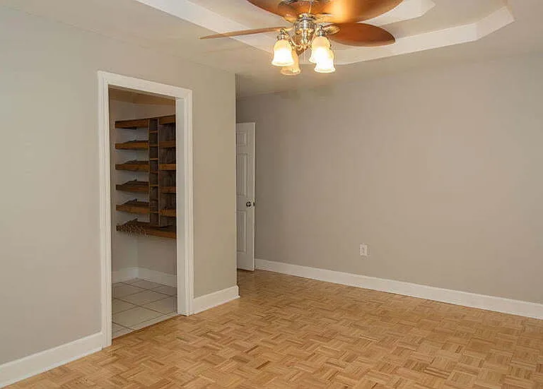 1066 Windmill Dr — Photo 16