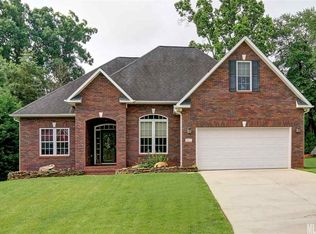 812 4th St NE, Conover, NC 28613