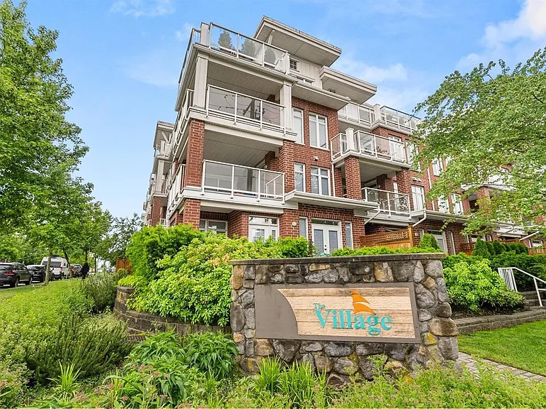 4280 Moncton St — Photo 3