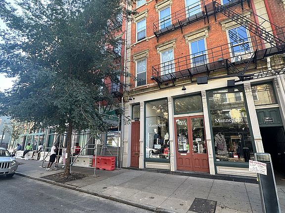 3rd image of 1309-11 Main St #202
