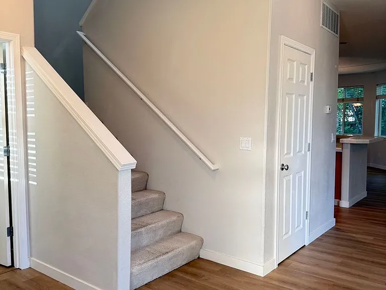184 SW 105th Ter — Photo 16