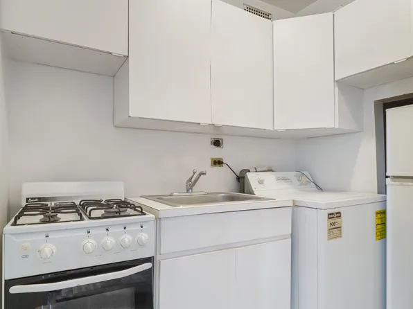 525 East 86th Street image 7 of 8