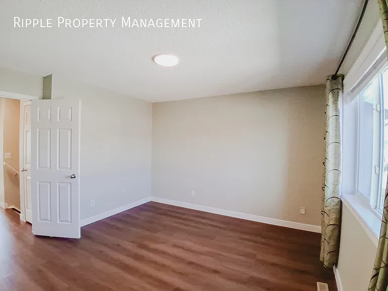 346 Saddlebrook Way NE #UPPER — Photo 12