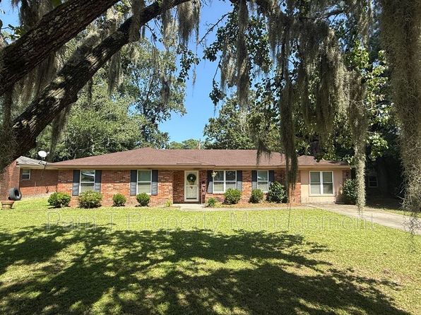 606 Highland Dr
