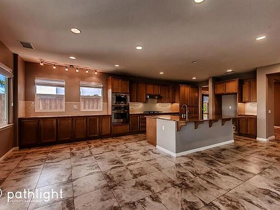 4th image of 32688 Juniper Berry Dr