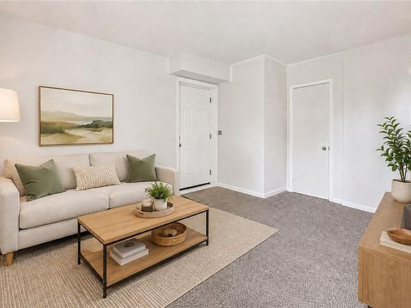 3rd image of 2073 E Roxboro Rd NE #B