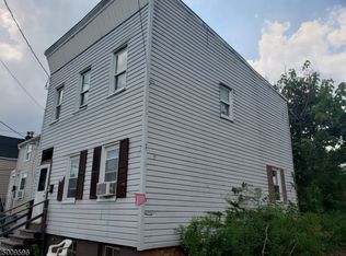 41 Jacob St, Newark, NJ 07103