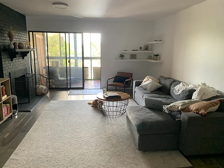 800 N Pearl St #301 — Photo 3