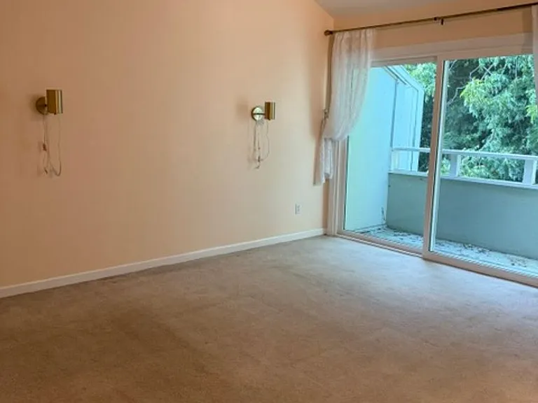658 Racquet Club Cir — Photo 22