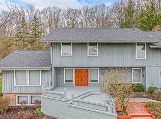 1050 Kingswood Dr, Akron, OH 44313