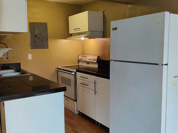 5th image of 1401 W 1st Ave #B