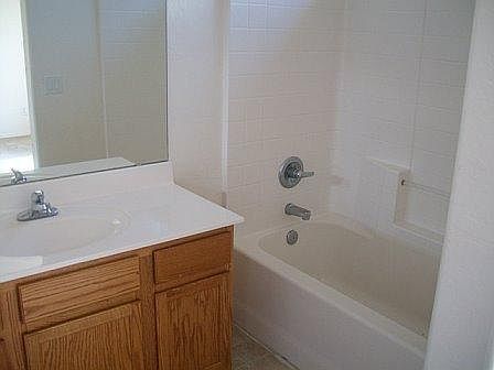 4th image of 5717 S 16th Dr