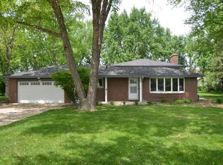 11 N Cypress Dr, Bristol, IL 60512