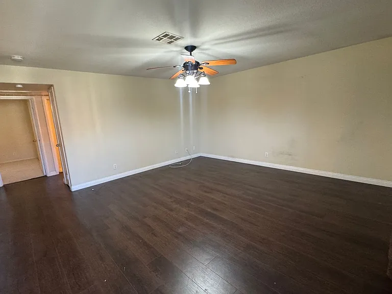 8410 Eldora Ave #2020 — Photo 3