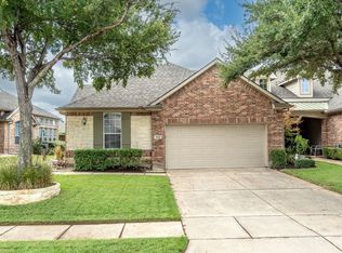 1828 Sandpiper Ln, Carrollton, TX 75007