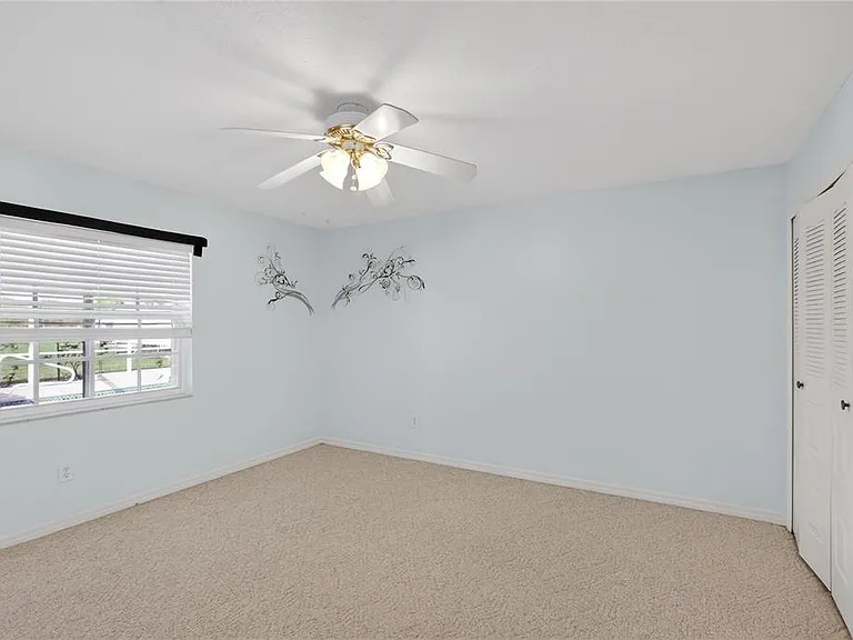 2065 Oak Beach Blvd — Photo 16