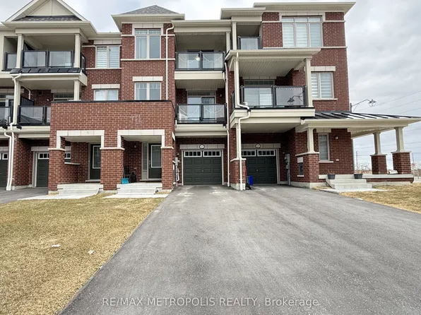 1097 Lockie Dr, Oshawa, ON L1L 0R9