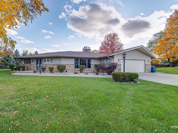 4th image of 1535 Columbine Dr