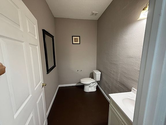 4th image of 100 Kittrell St